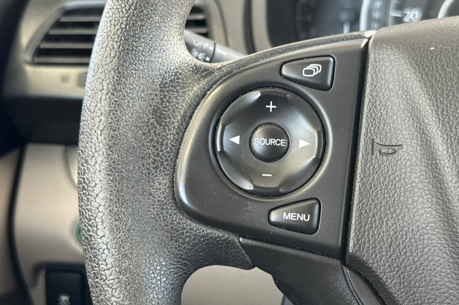 Used 2013 Honda CR-V LX image 29