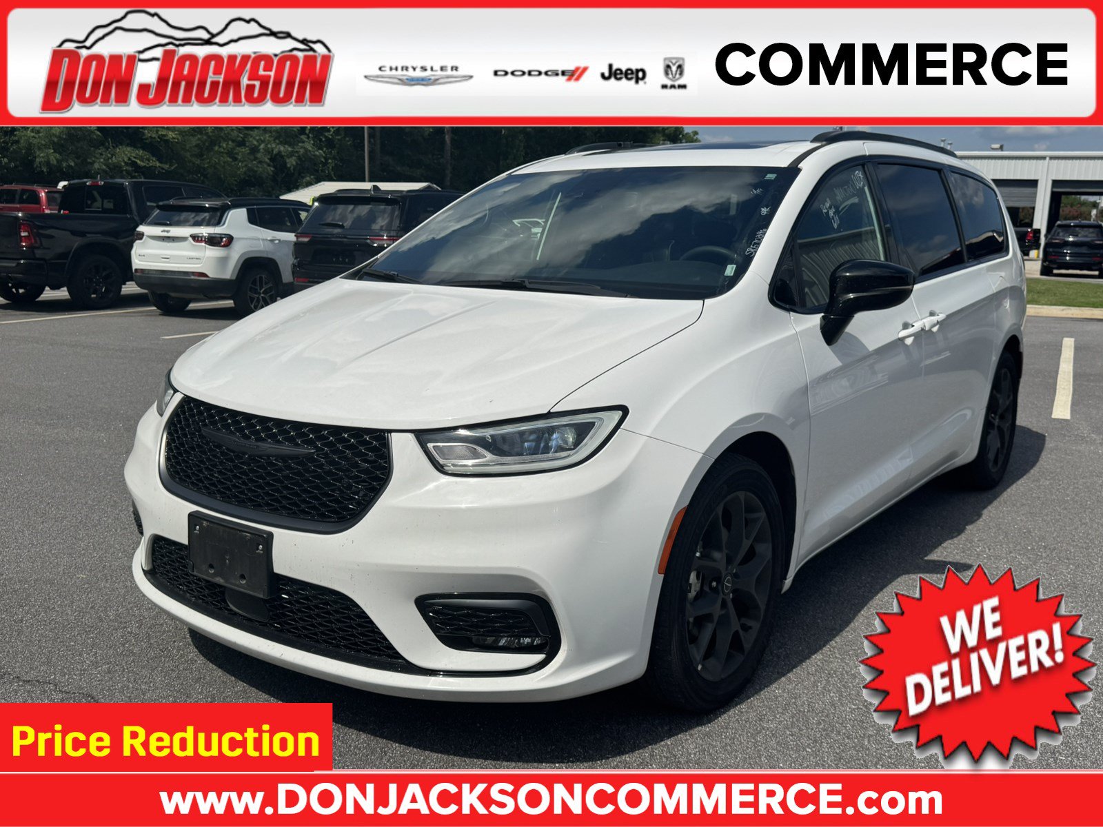 Used 2025 Chrysler Pacifica Limited FWD image 1