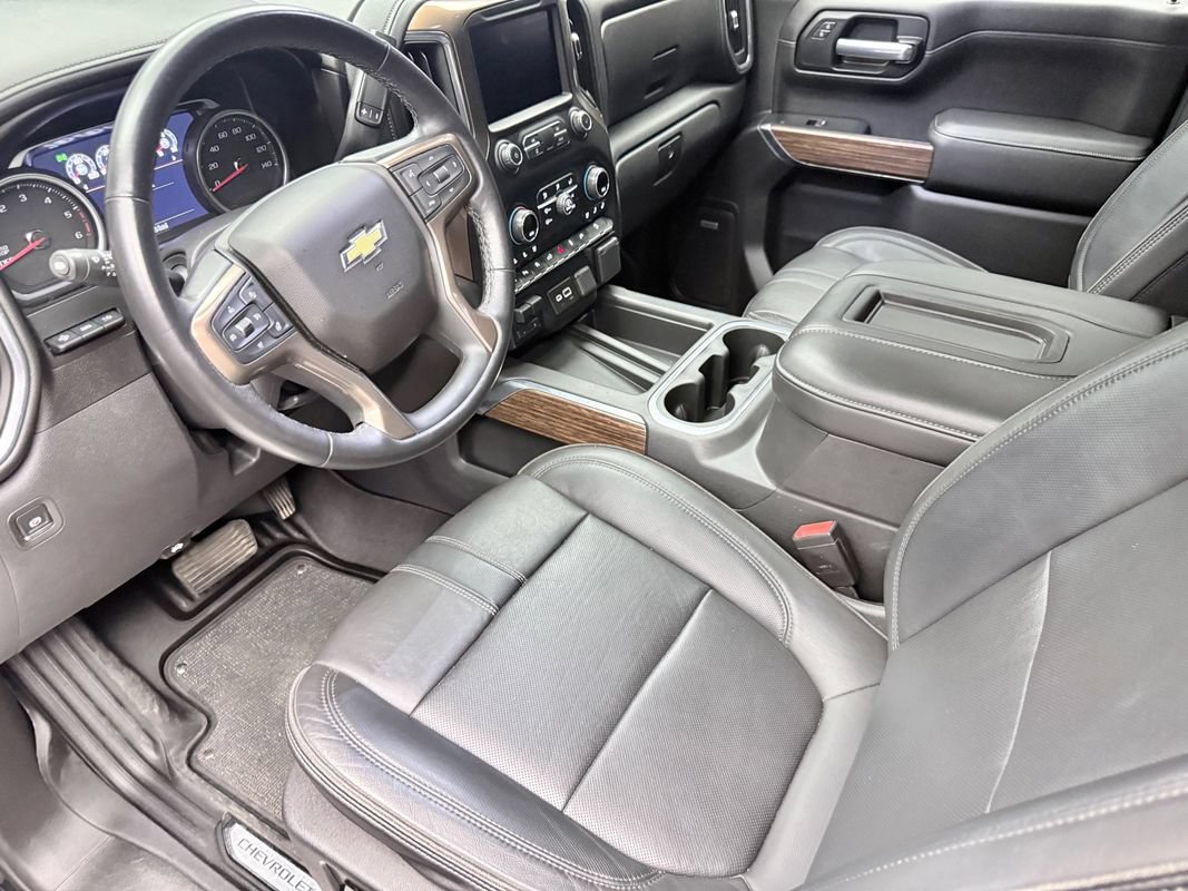 Used 2021 Chevrolet Silverado 1500 High Country w/ Technology Package AWD/4WD image 9