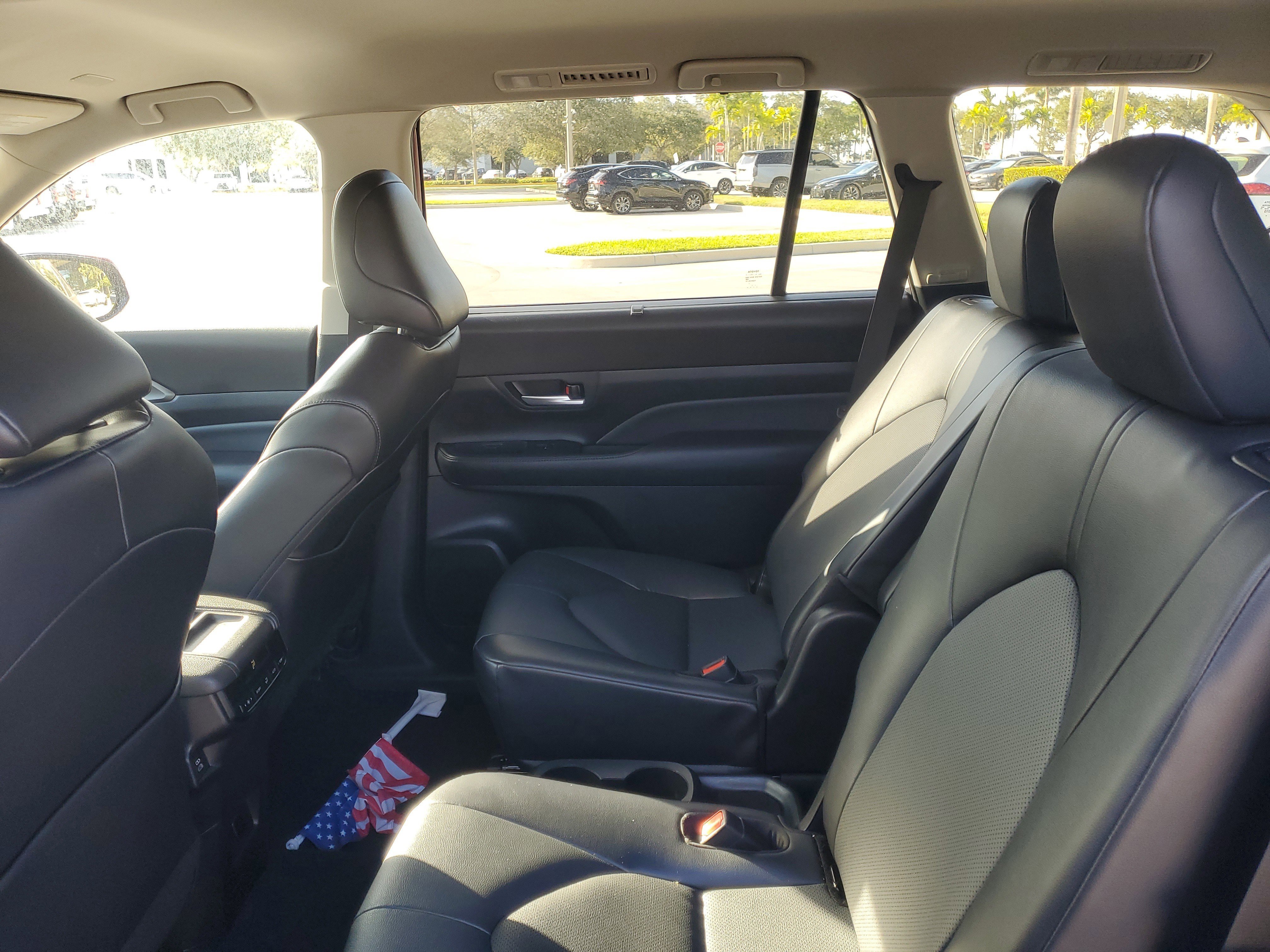 Used 2024 Toyota Grand Highlander XLE image 12