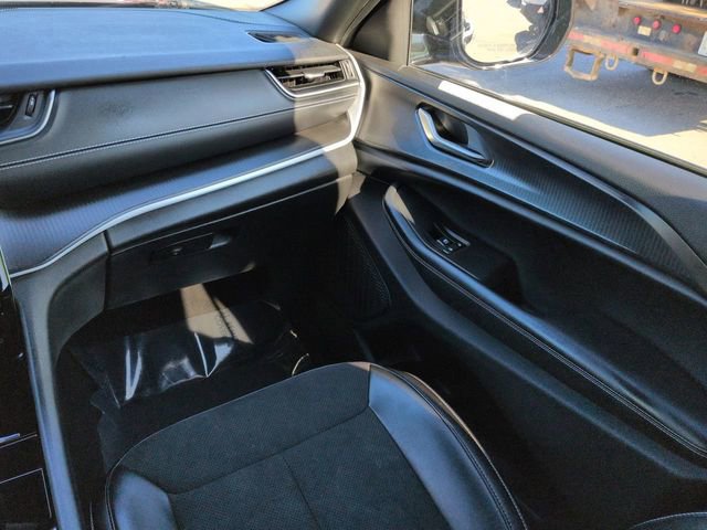 Certified 2023 Jeep Grand Cherokee L Laredo AWD/4WD image 21