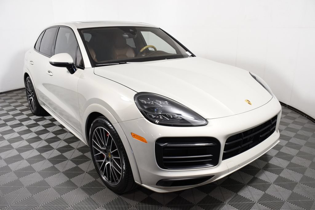 Used 2021 Porsche Cayenne GTS AWD/4WD image 9