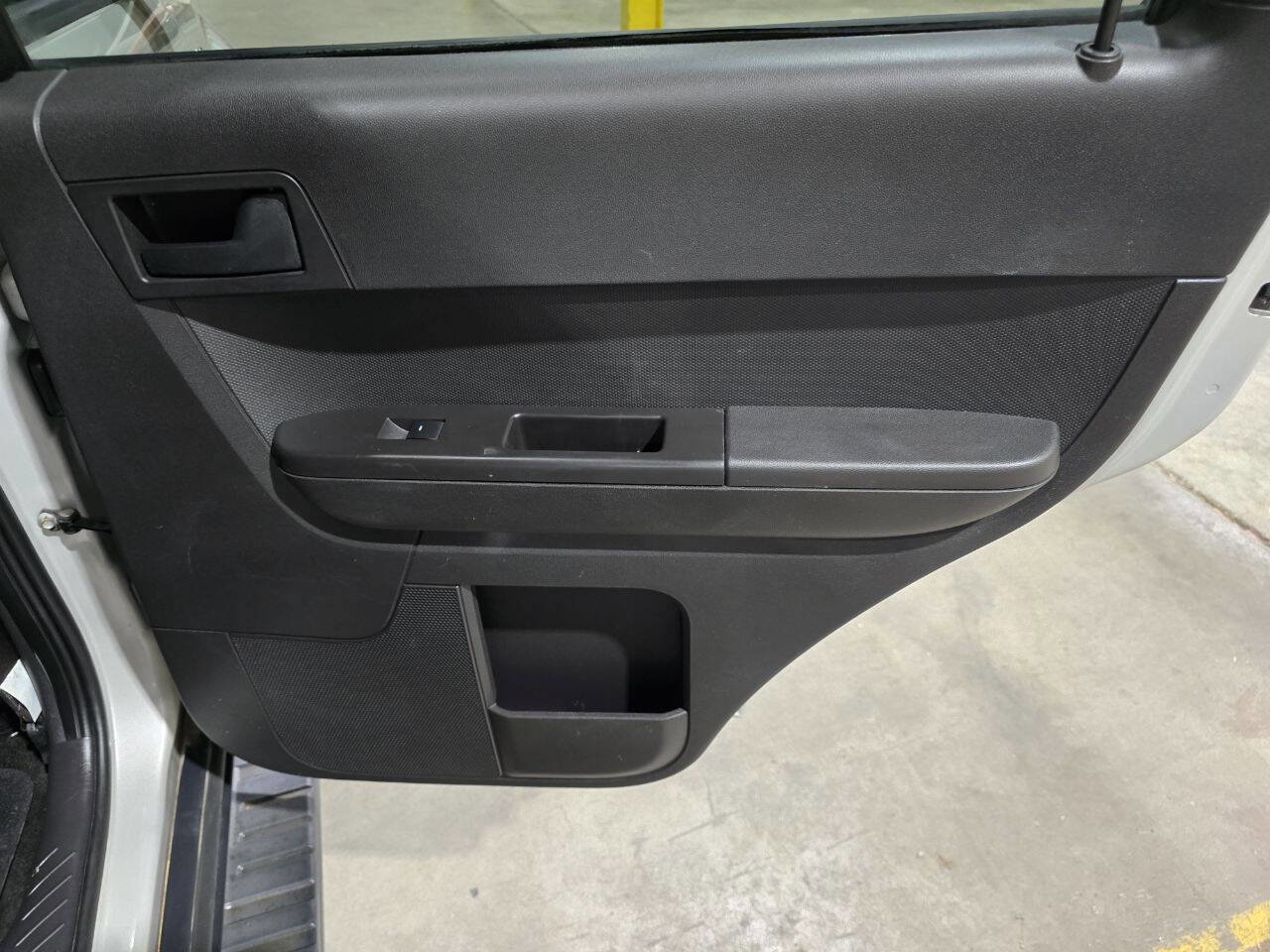 Used 2008 Ford Escape XLT image 31