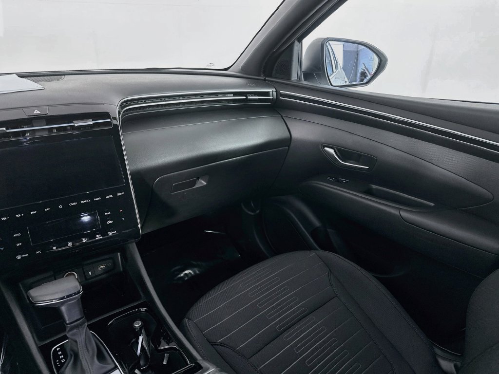 Used 2024 Hyundai Santa Cruz SEL w/ Activity Package AWD/4WD image 32