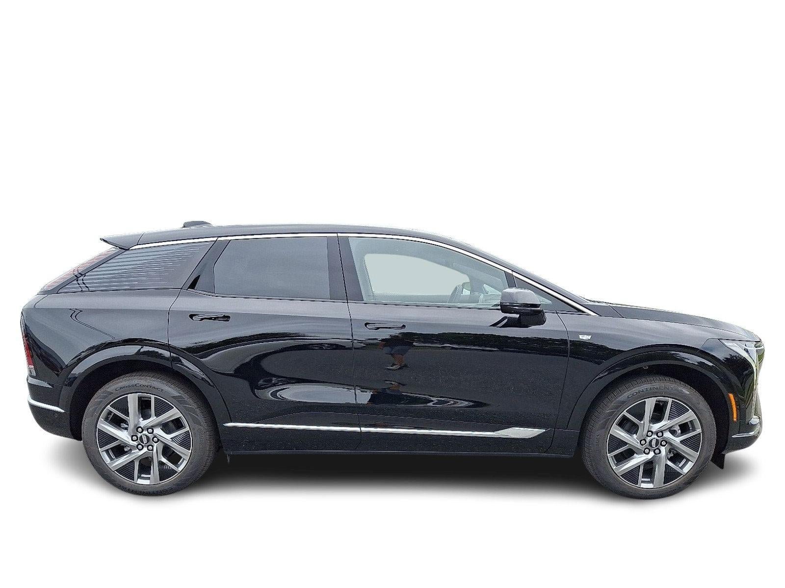 New 2027 Cadillac Optiq Premium Luxury w/ LPO, Floor Liner Package AWD/4WD image 6