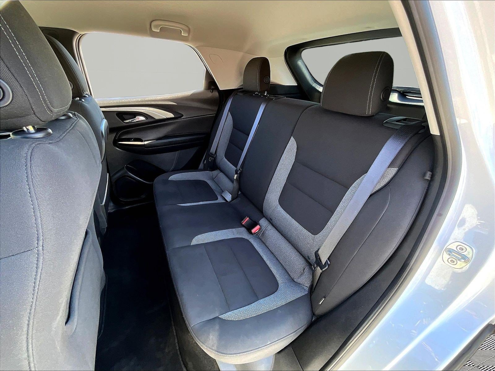 Used 2023 Chevrolet TrailBlazer LT w/ Convenience Package FWD image 22