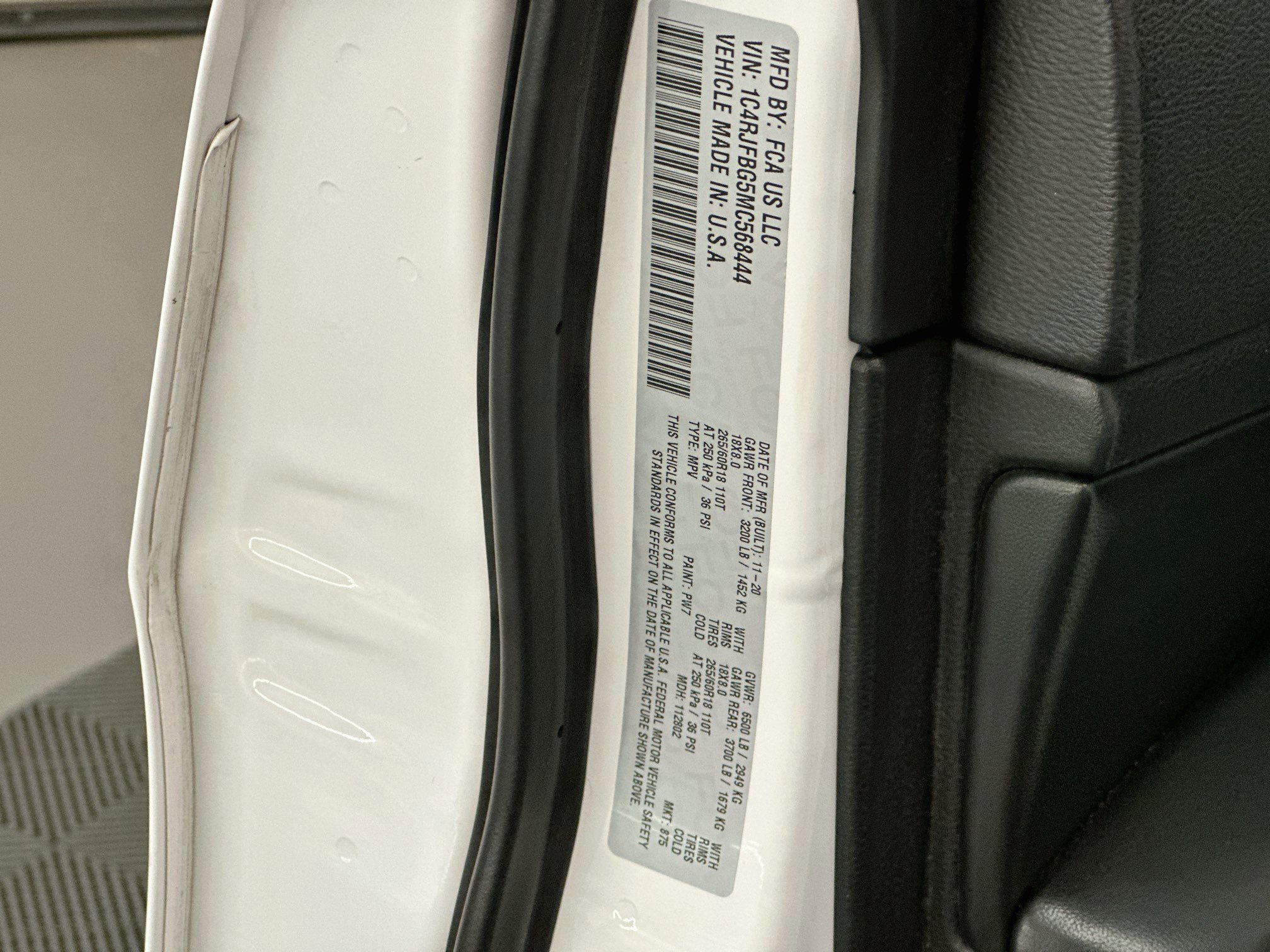 Used 2021 Jeep Grand Cherokee Limited AWD/4WD image 12