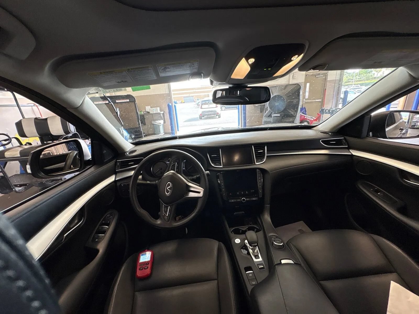 Used 2021 INFINITI QX50 Luxe FWD image 11