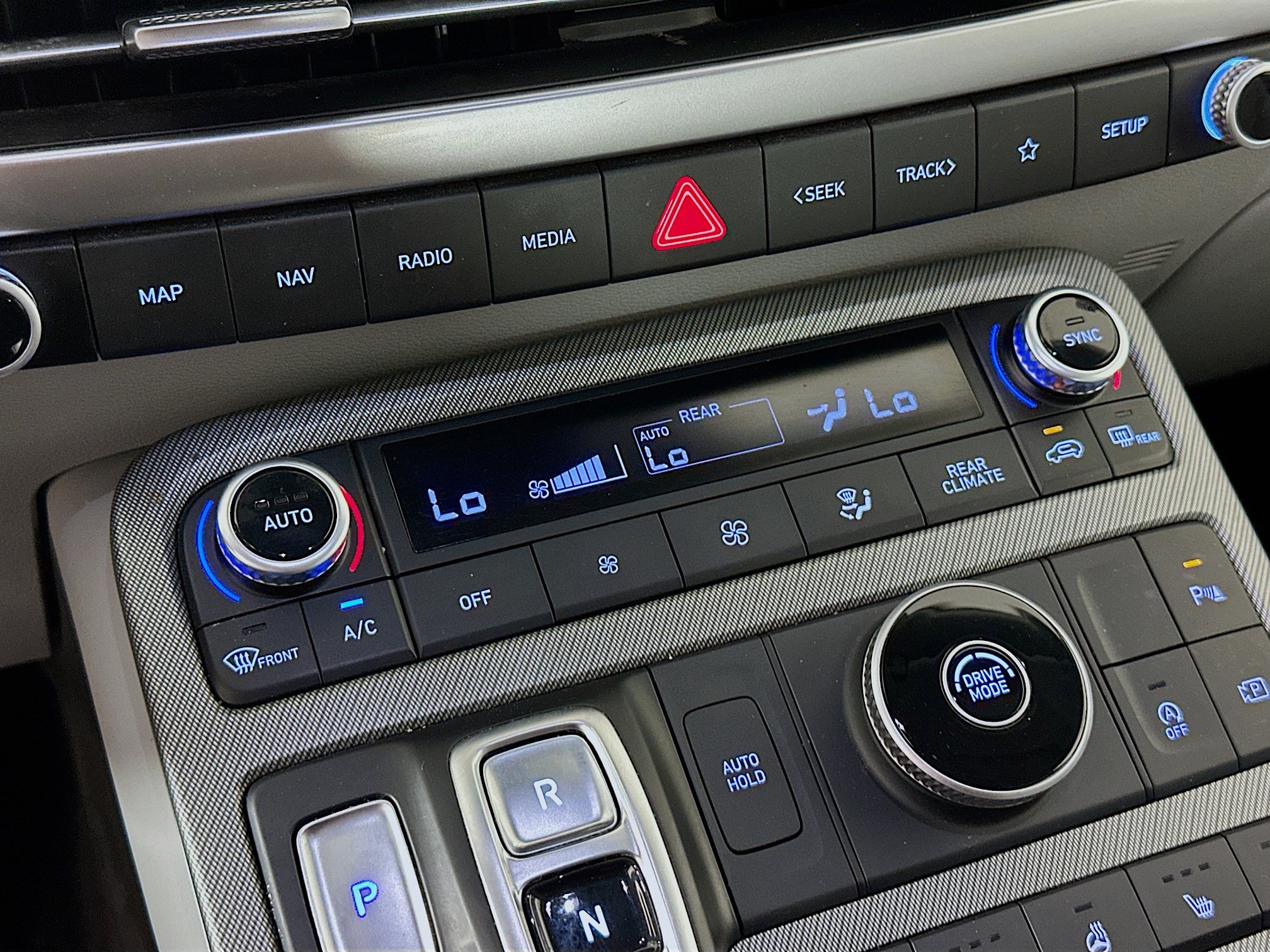 Used 2024 Hyundai Palisade SEL w/ Premium Package FWD image 24