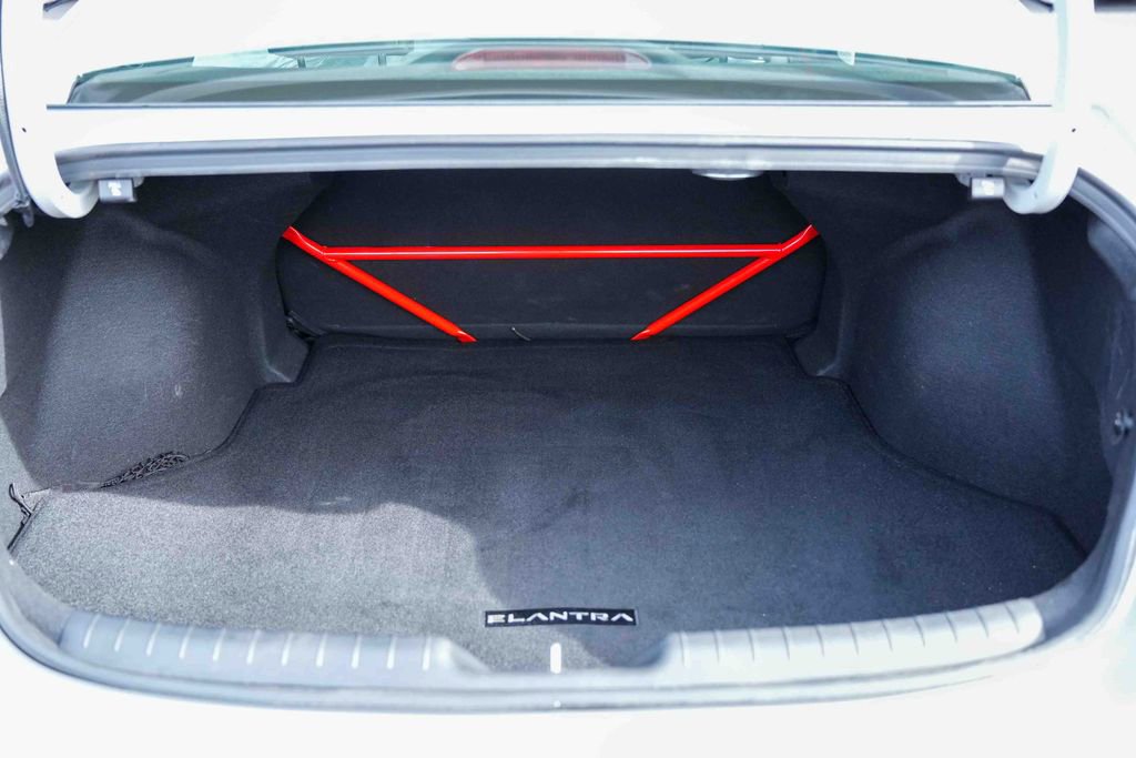 Used 2025 Hyundai Elantra N image 11