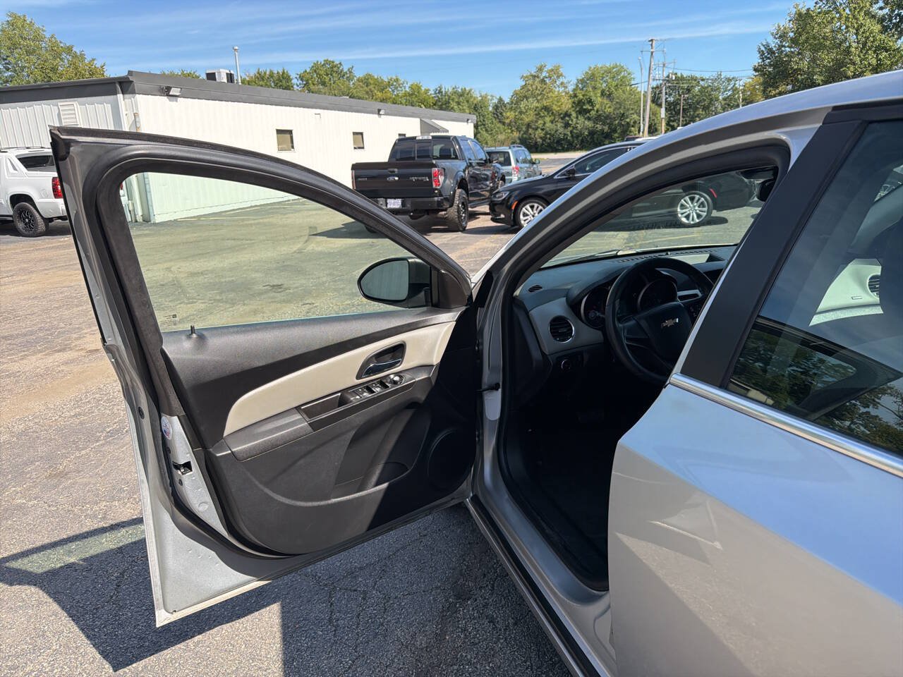 Used 2012 Chevrolet Cruze LS w/ Connectivity Package FWD image 19