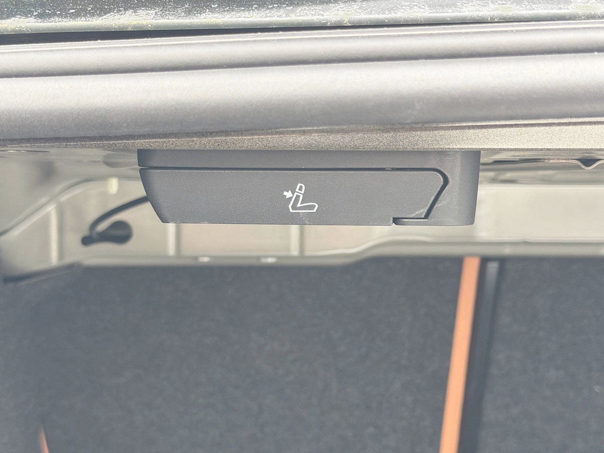 New 2025 BMW 330i xDrive Sedan w/ Convenience Package image 11