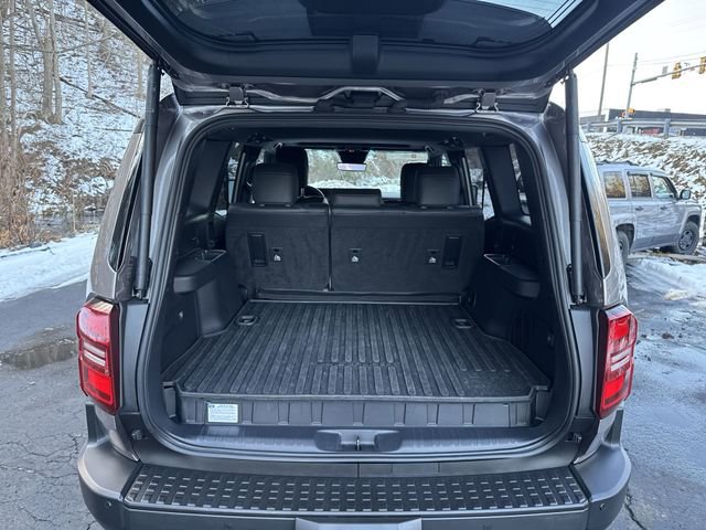 Certified 2024 Toyota Land Cruiser image 22