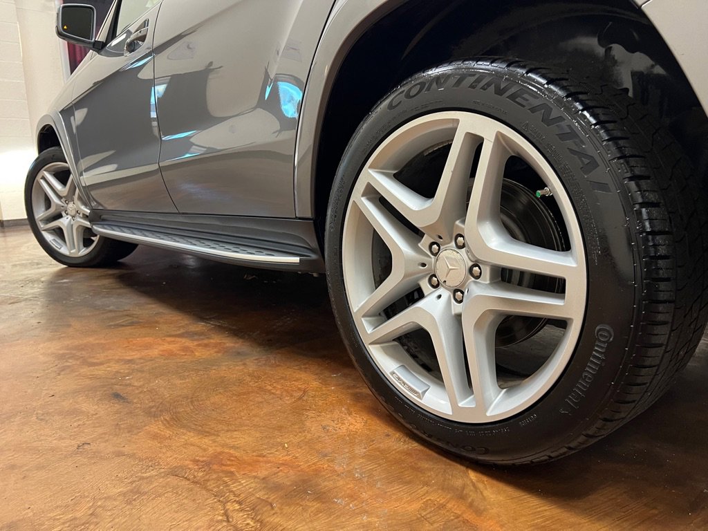 Used 2015 Mercedes-Benz GL 550 4MATIC image 44