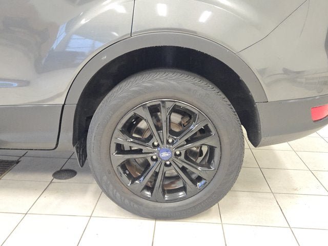 Used 2017 Ford Escape SE FWD image 12