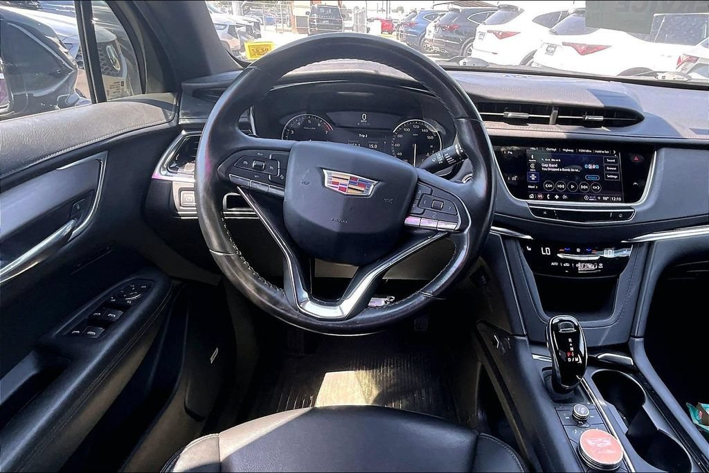 Used 2023 Cadillac XT6 Luxury FWD image 7