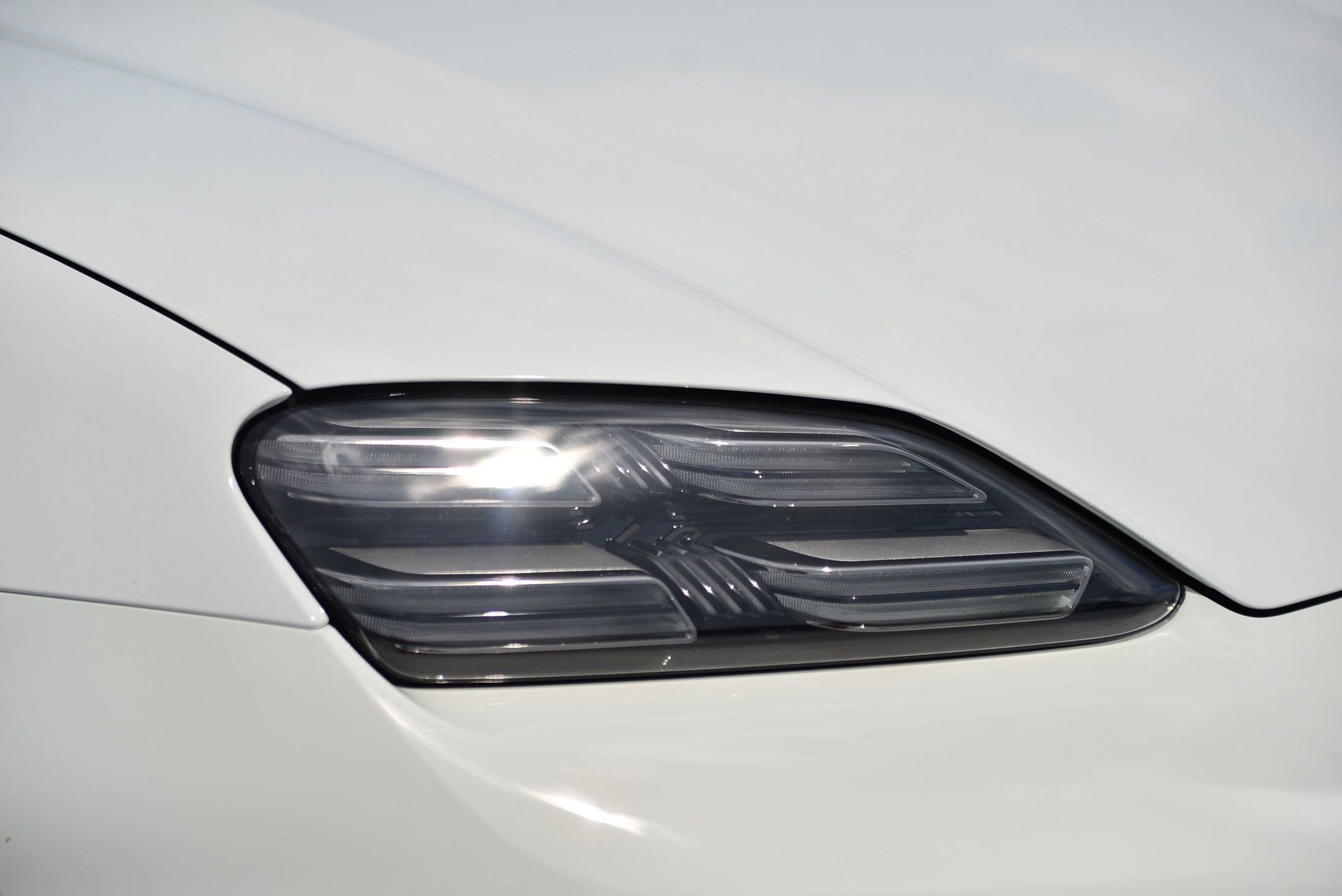 New 2025 Porsche Macan 4 Electric image 11