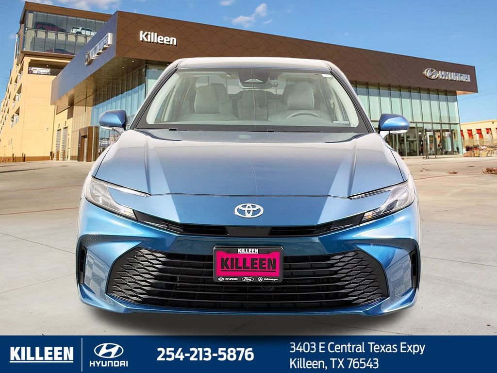 Used 2025 Toyota Camry LE FWD image 2