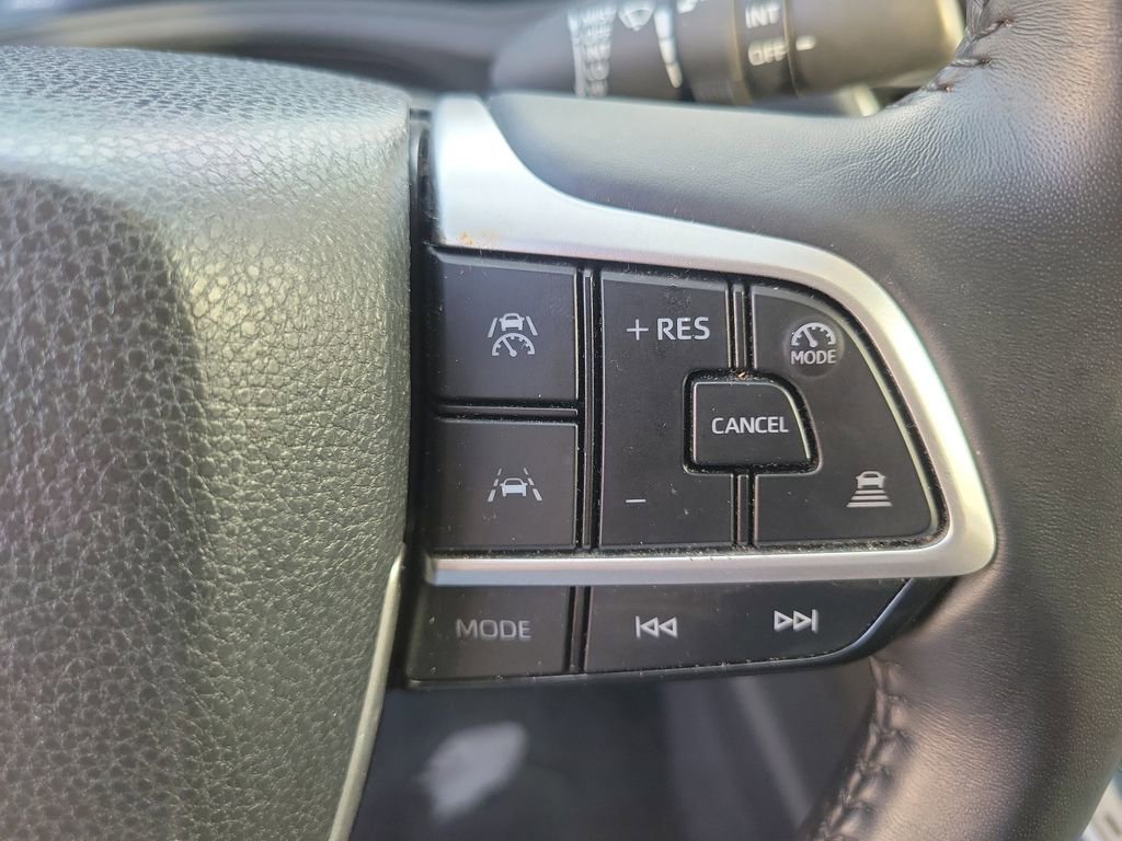 Used 2024 Toyota Grand Highlander XLE image 25