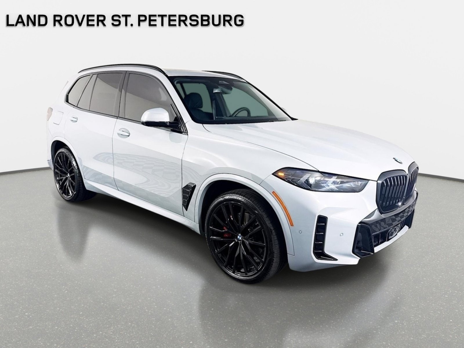 Used 2026 BMW X5 xDrive40i w/ M Sport Package AWD/4WD image 3