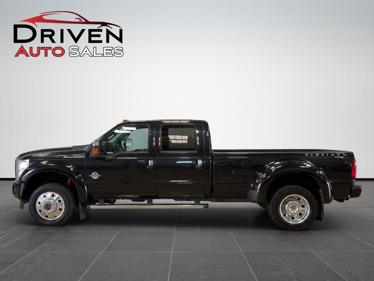Used 2016 Ford F450 Platinum AWD/4WD image 4