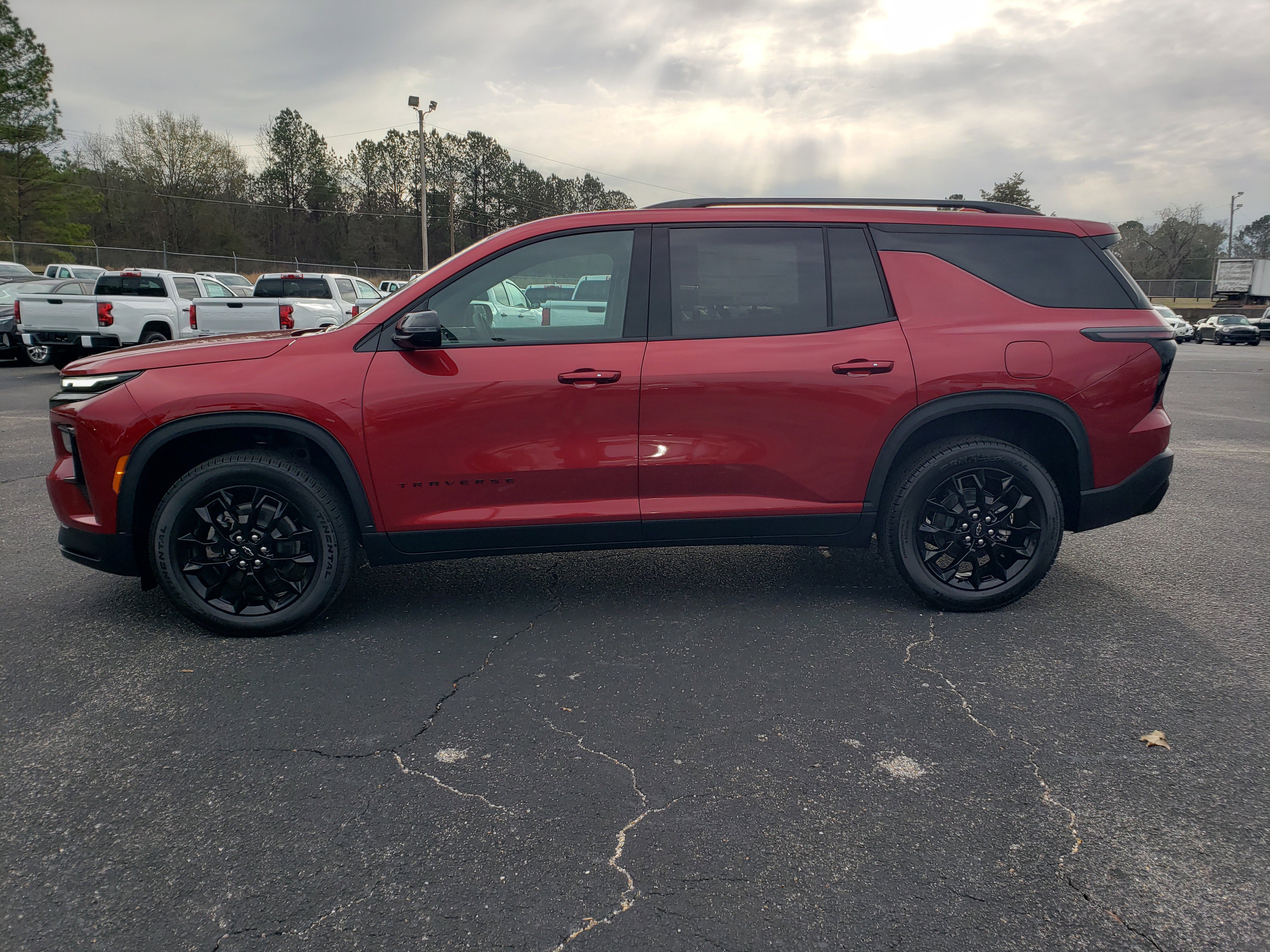 New 2026 Chevrolet Traverse LT w/ Midnight/Sport Edition image 6