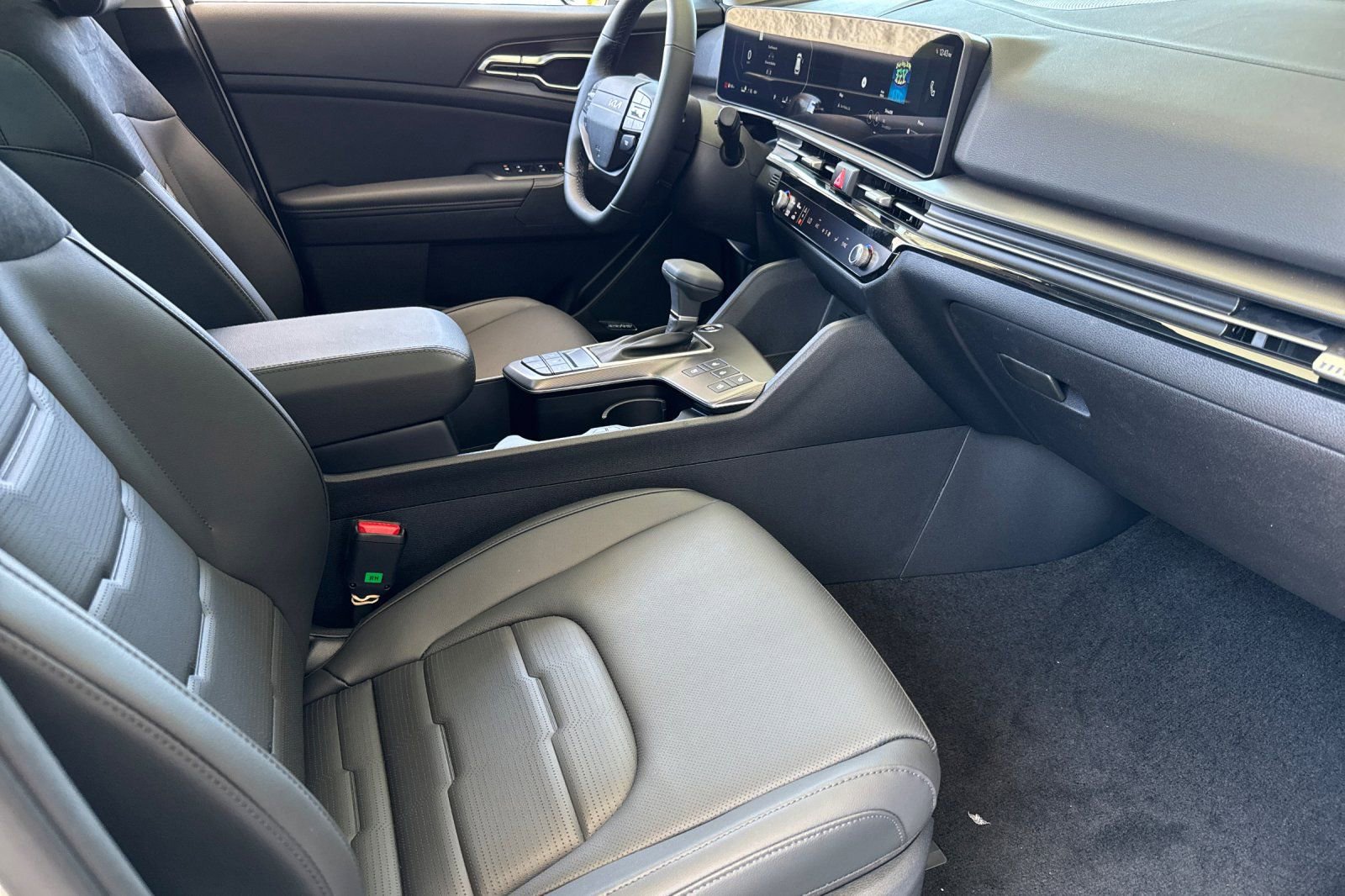 New 2026 Kia Sportage SX image 14