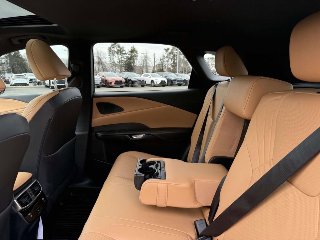Used 2023 Lexus RX 350 Premium w/ Accessory Package (Z1) image 18