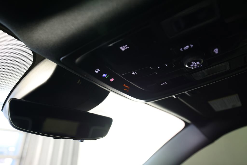 Used 2026 GMC Yukon AT4 Ultimate w/ LPO, Floor Liner Package image 42