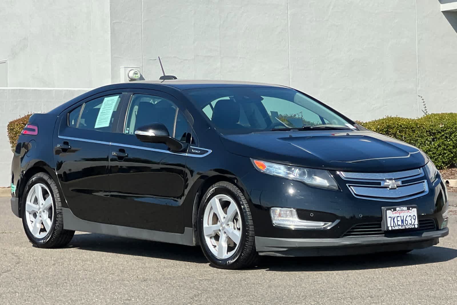 Used 2015 Chevrolet Volt Premium w/ Premium Trim Package FWD image 5