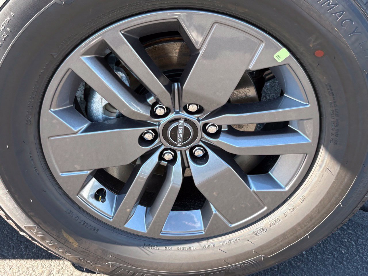 New 2027 Nissan Frontier SV RWD image 10