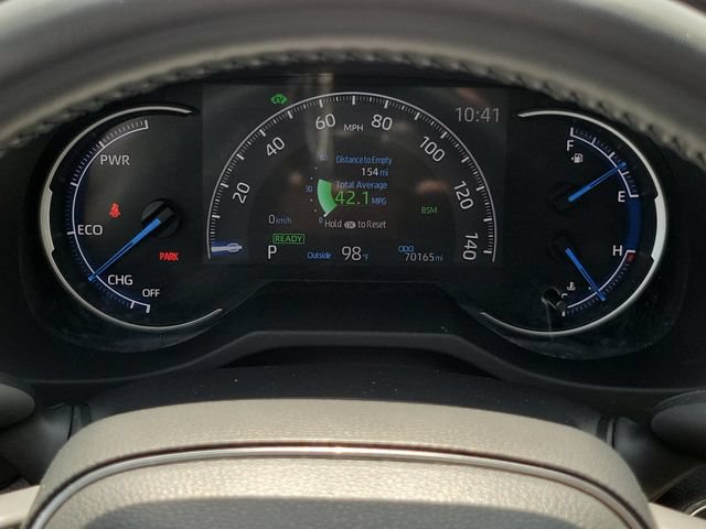 Used 2023 Toyota RAV4 XLE Premium AWD/4WD image 26