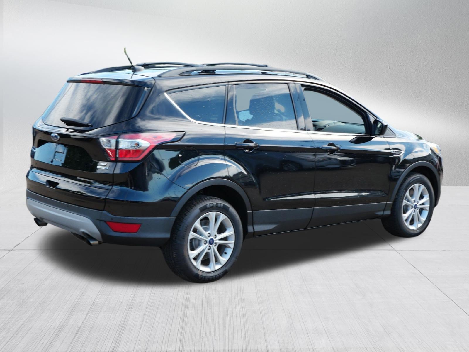 Certified 2017 Ford Escape SE w/ Equipment Group 201A AWD/4WD image 7