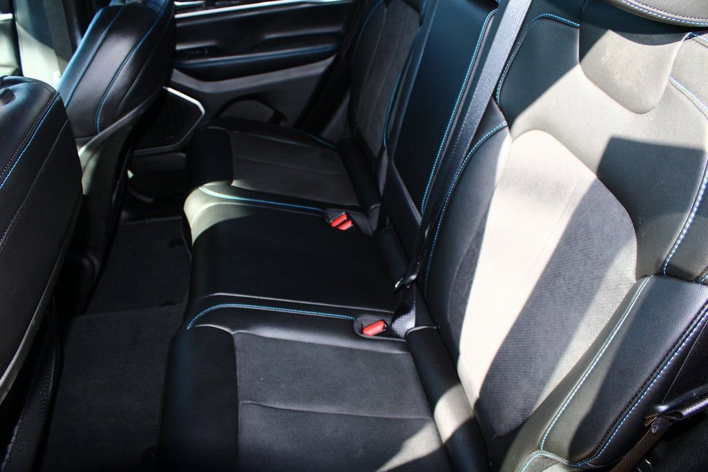 Used 2024 Jeep Grand Cherokee Trailhawk w/ Advanced Protech Group II image 12