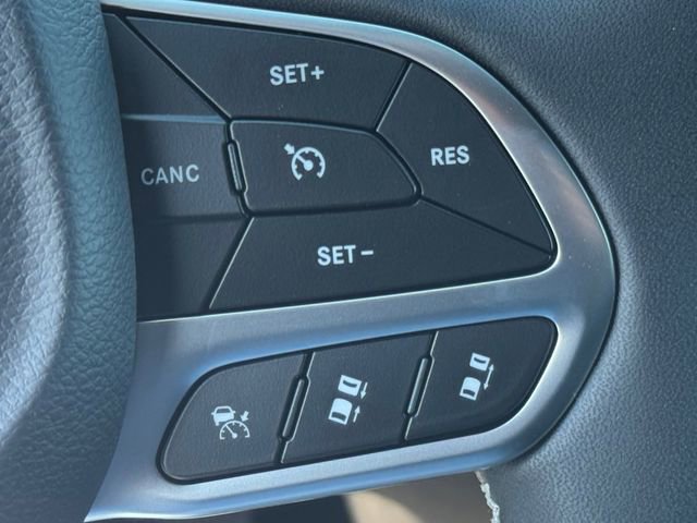 New 2026 Chrysler Pacifica Select image 17