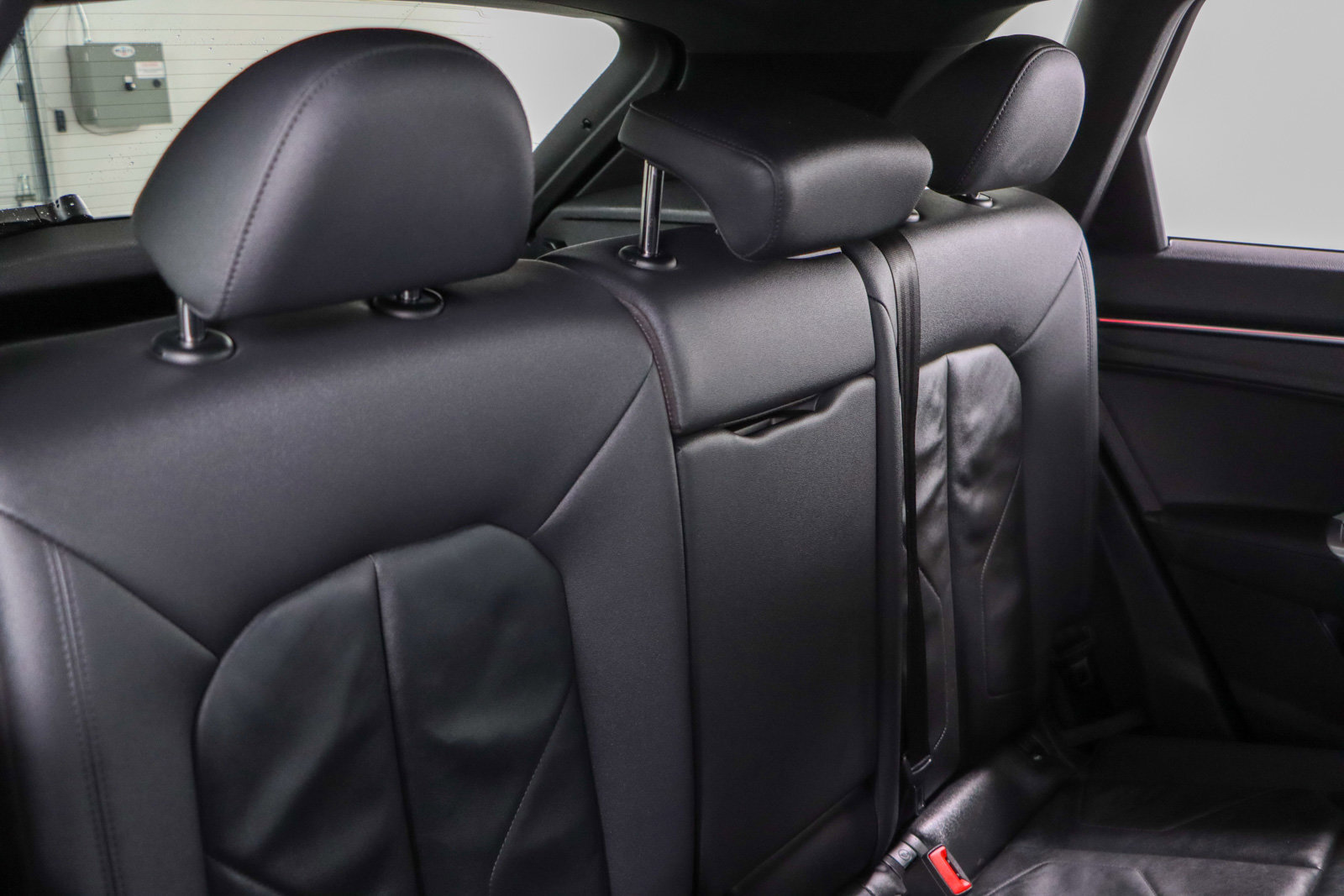 Used 2022 Audi Q3 2.0T Premium Plus w/ Premium Plus Package image 28