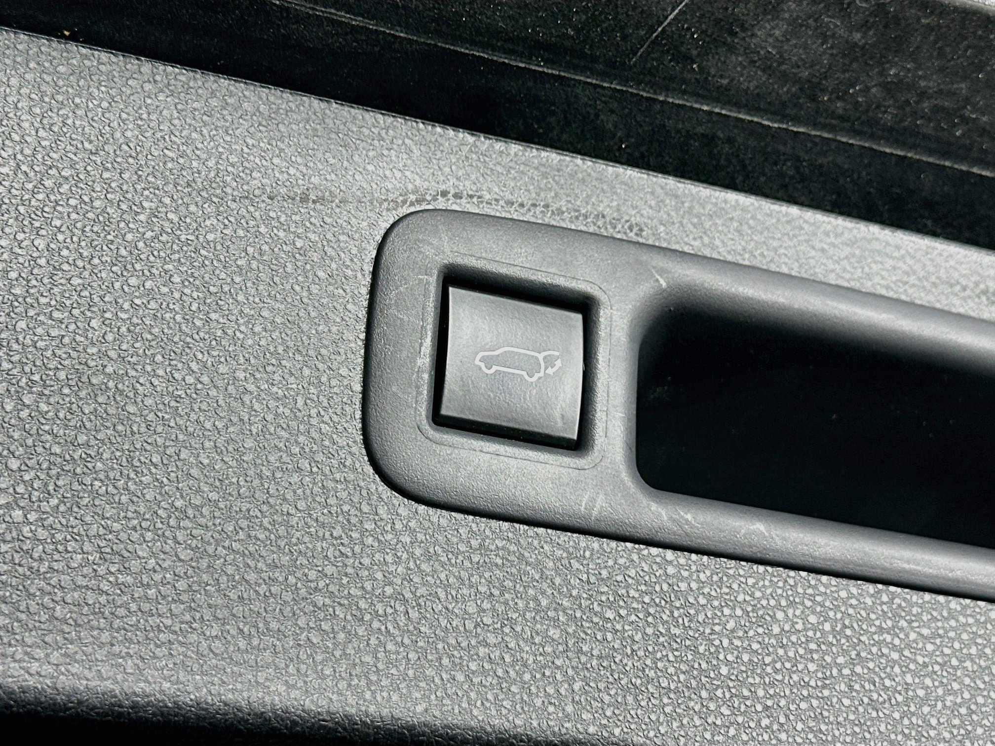 Used 2023 Toyota Highlander XLE FWD image 31