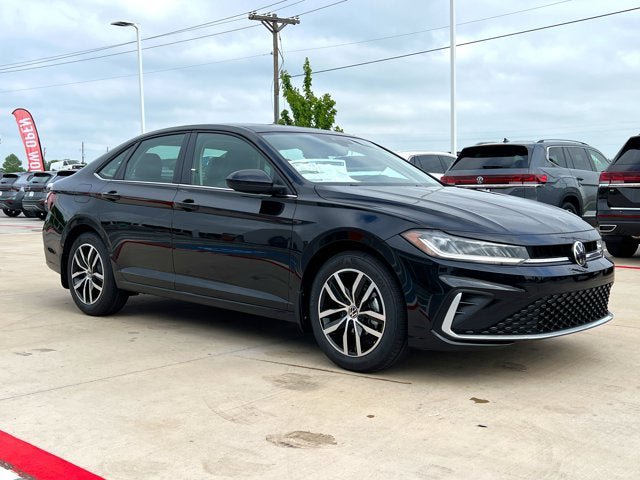 New 2025 Volkswagen Jetta SE image 6