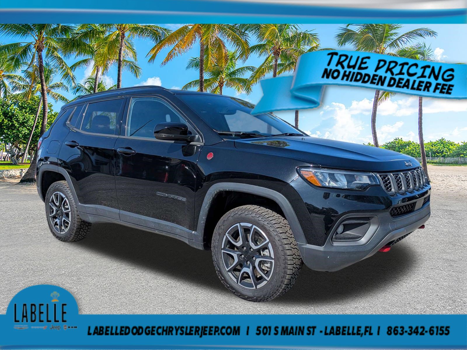 Used 2024 Jeep Compass Trailhawk AWD/4WD image 1