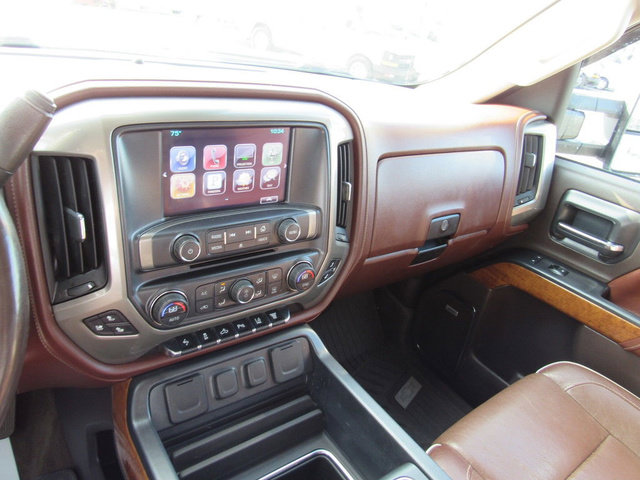 Used 2016 Chevrolet Silverado 2500 High Country w/ Duramax Plus Package AWD/4WD image 33