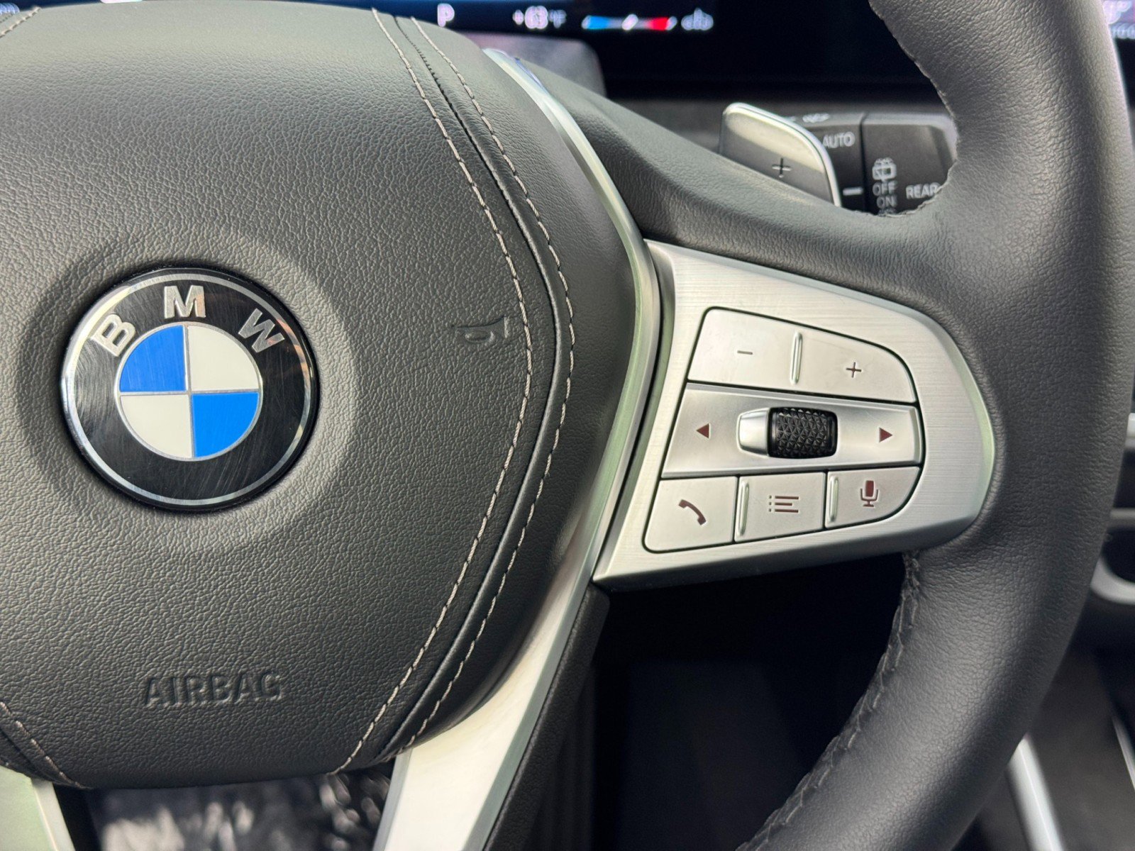 Used 2025 BMW X7 xDrive40i w/ Parking Assistance Package AWD/4WD image 24