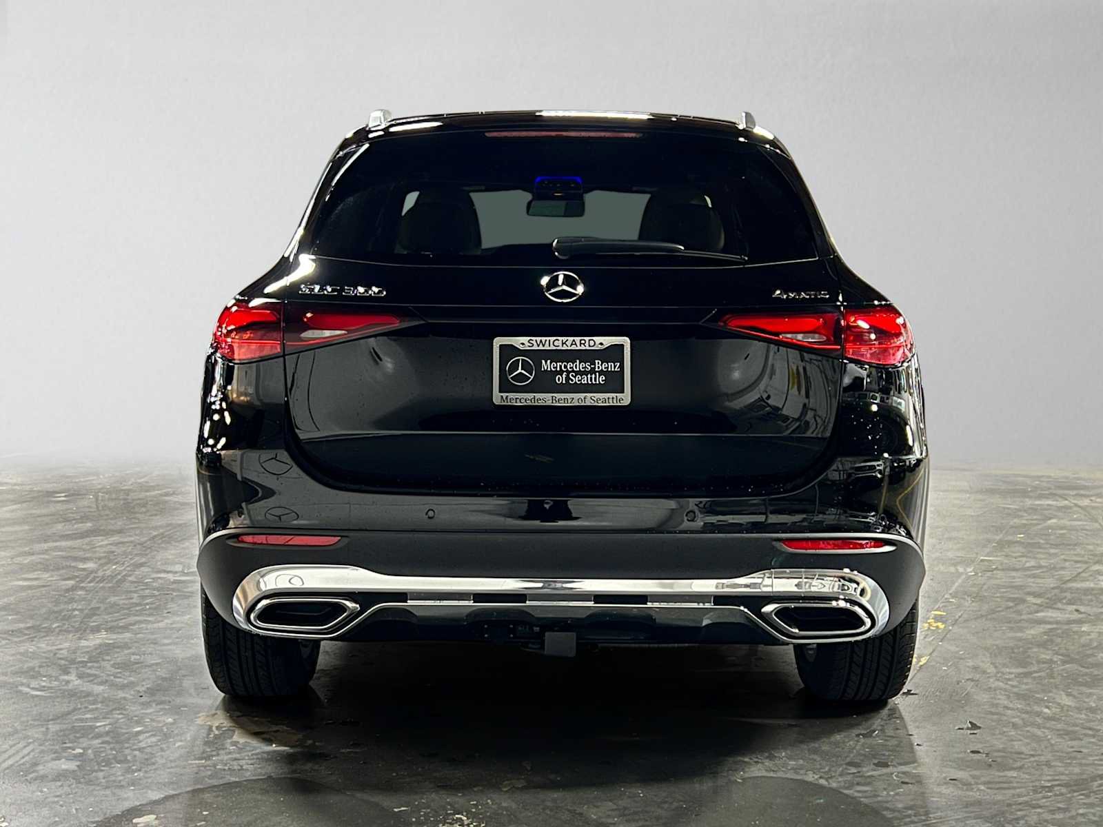 Used 2026 Mercedes-Benz GLC 300 4MATIC image 4