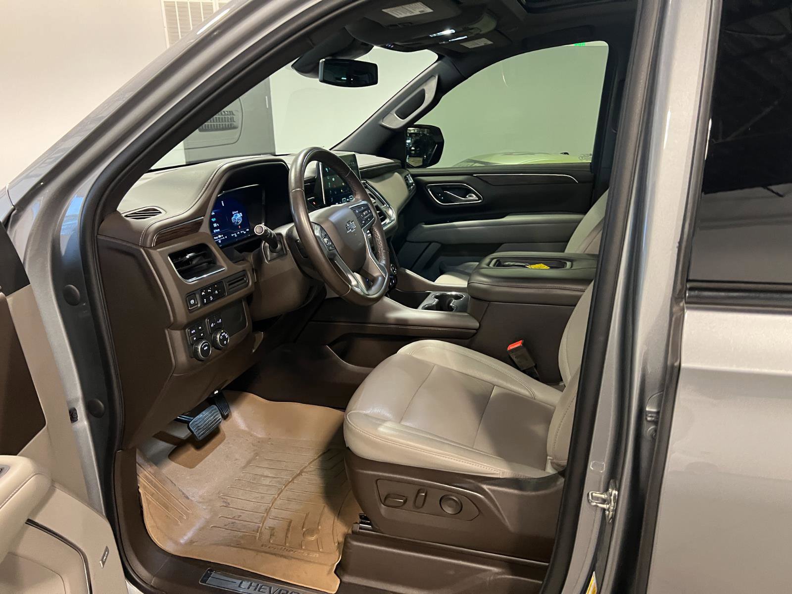 Used 2023 Chevrolet Tahoe Z71 image 10