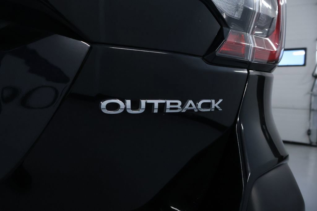 Used 2022 Subaru Outback Premium AWD/4WD image 11