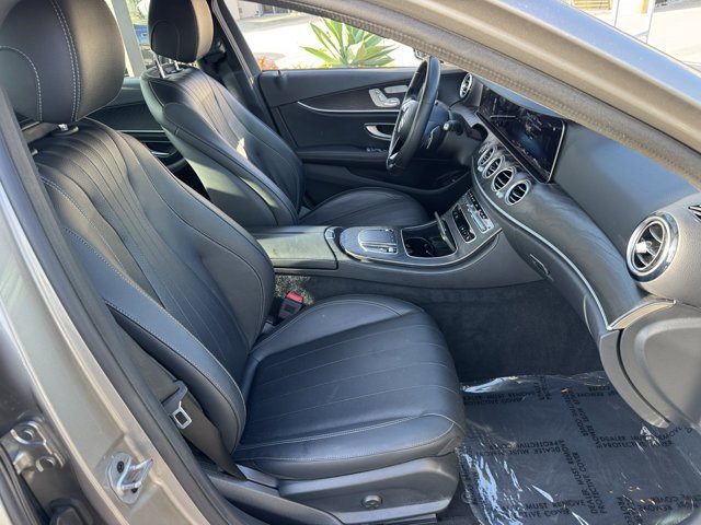 Used 2023 Mercedes-Benz E 350 Sedan image 6