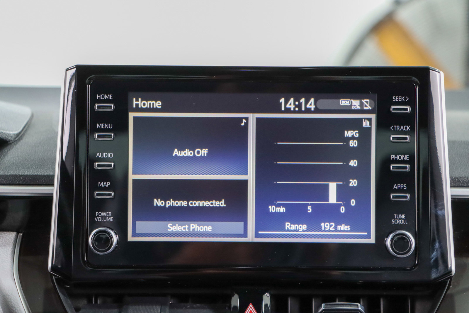 Used 2020 Toyota Corolla SE FWD image 19