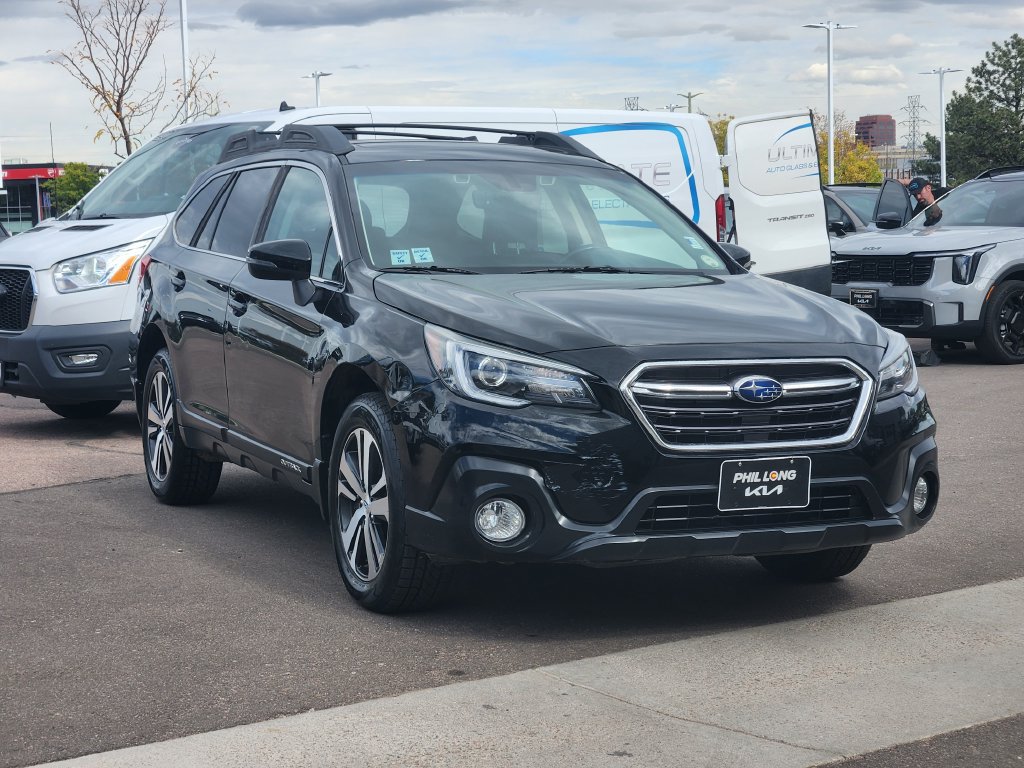 Used 2019 Subaru Outback 2.5i Limited AWD/4WD image 3