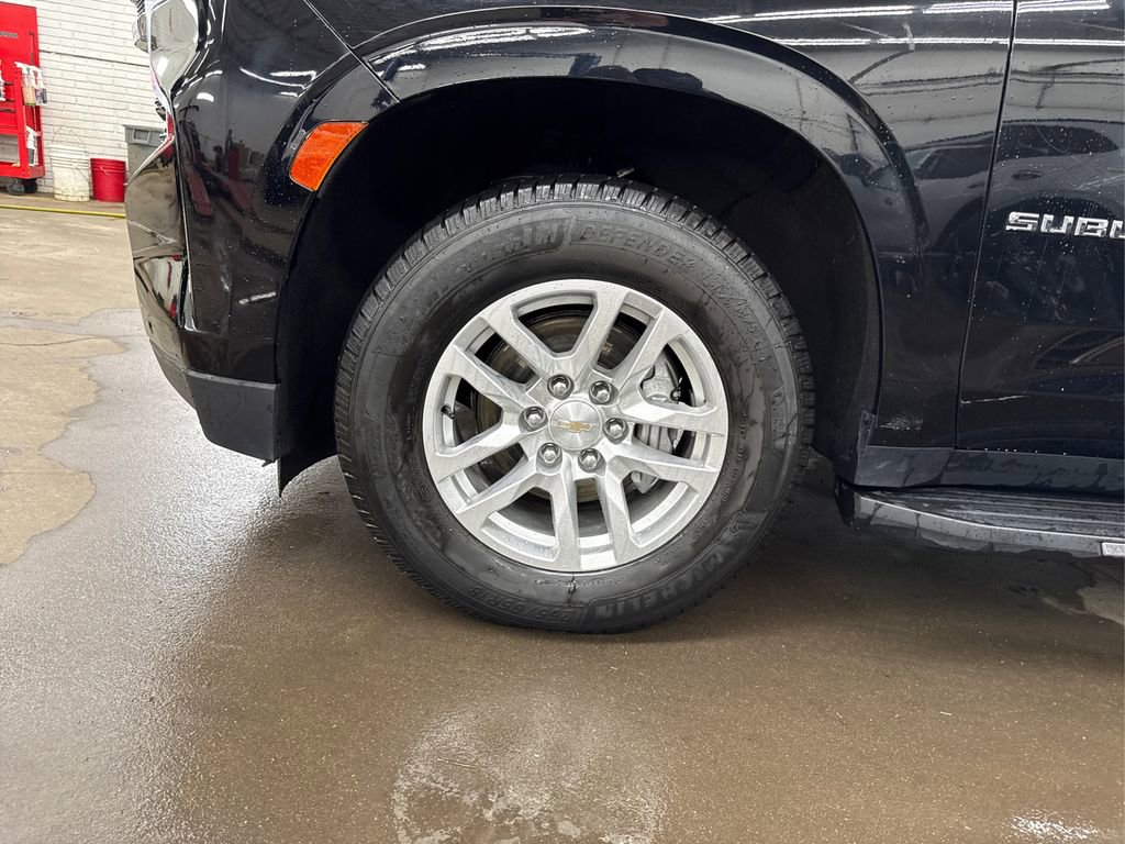 Used 2022 Chevrolet Suburban LS image 12