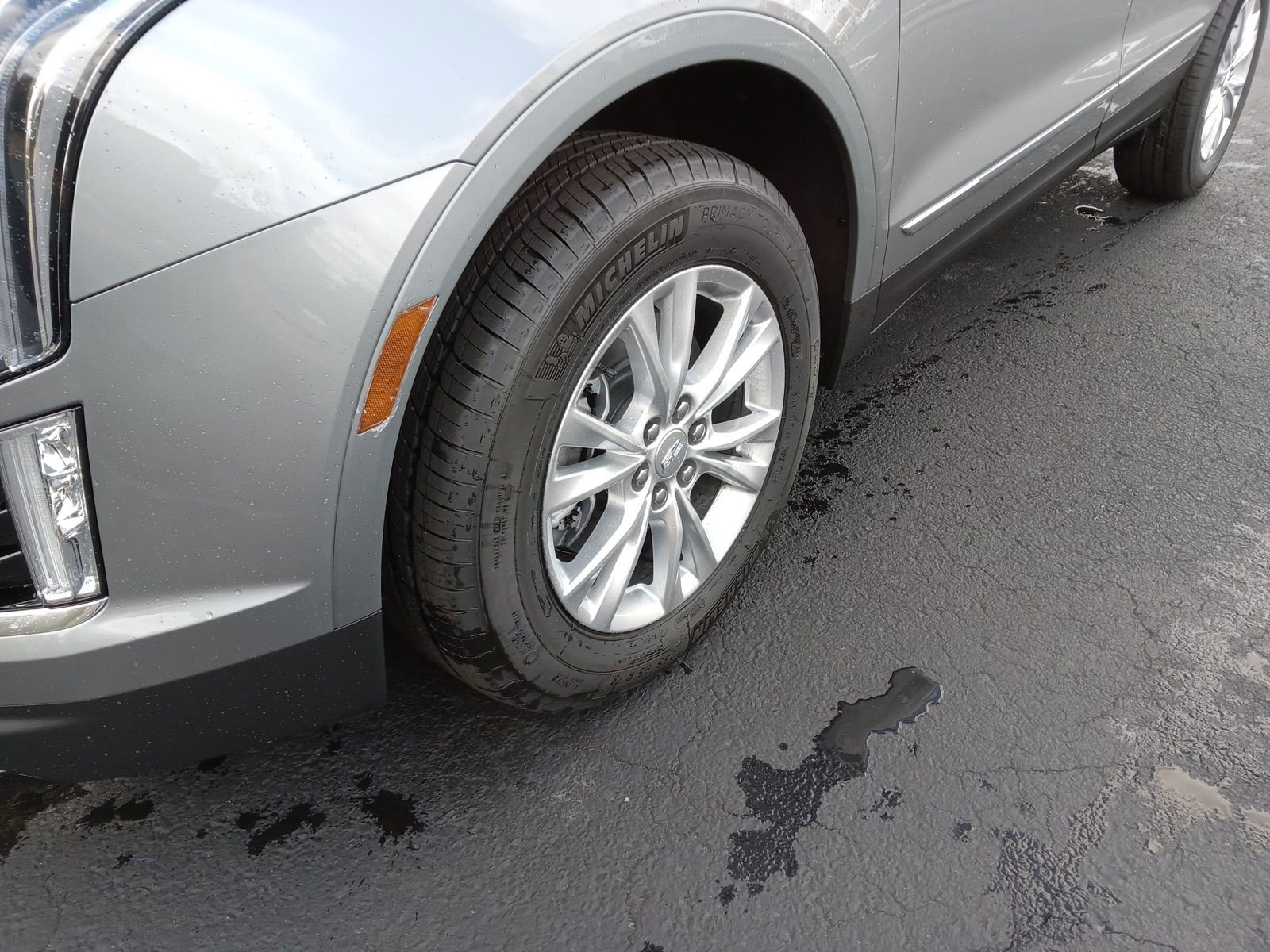 New 2026 Cadillac XT5 Luxury image 6