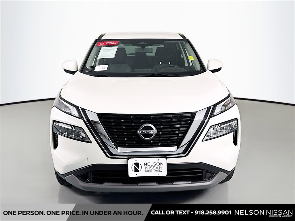 Certified 2023 Nissan Rogue SV image 2